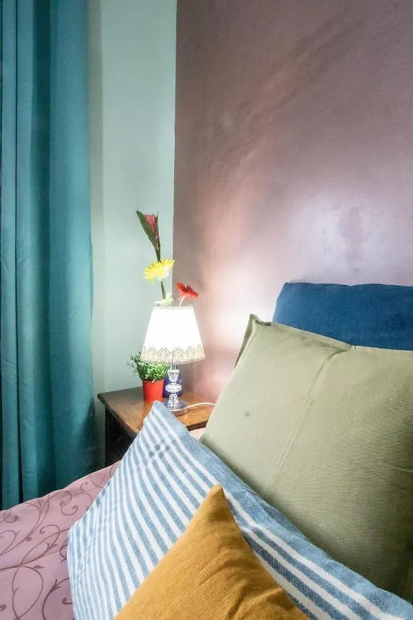 B&B Colorful Suite Yard Rome