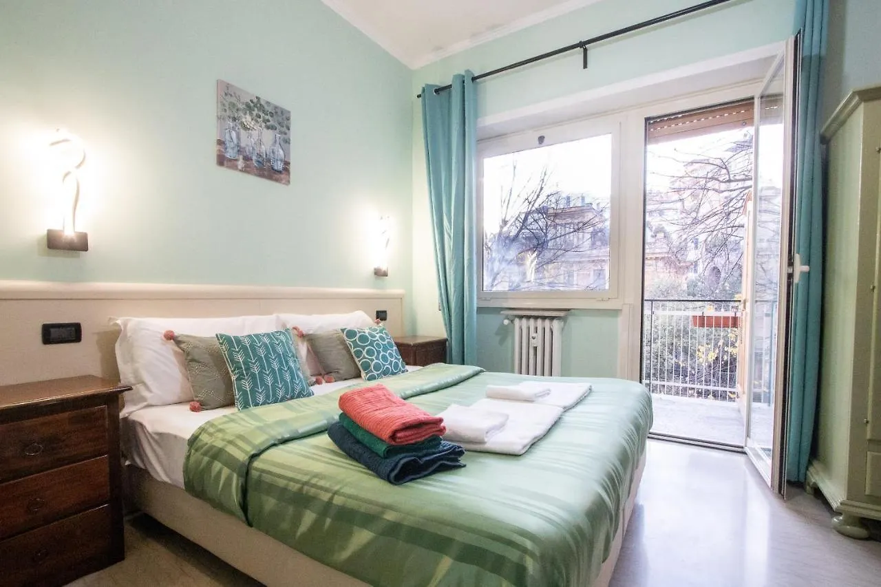 B&B Colorful Suite Yard Rom